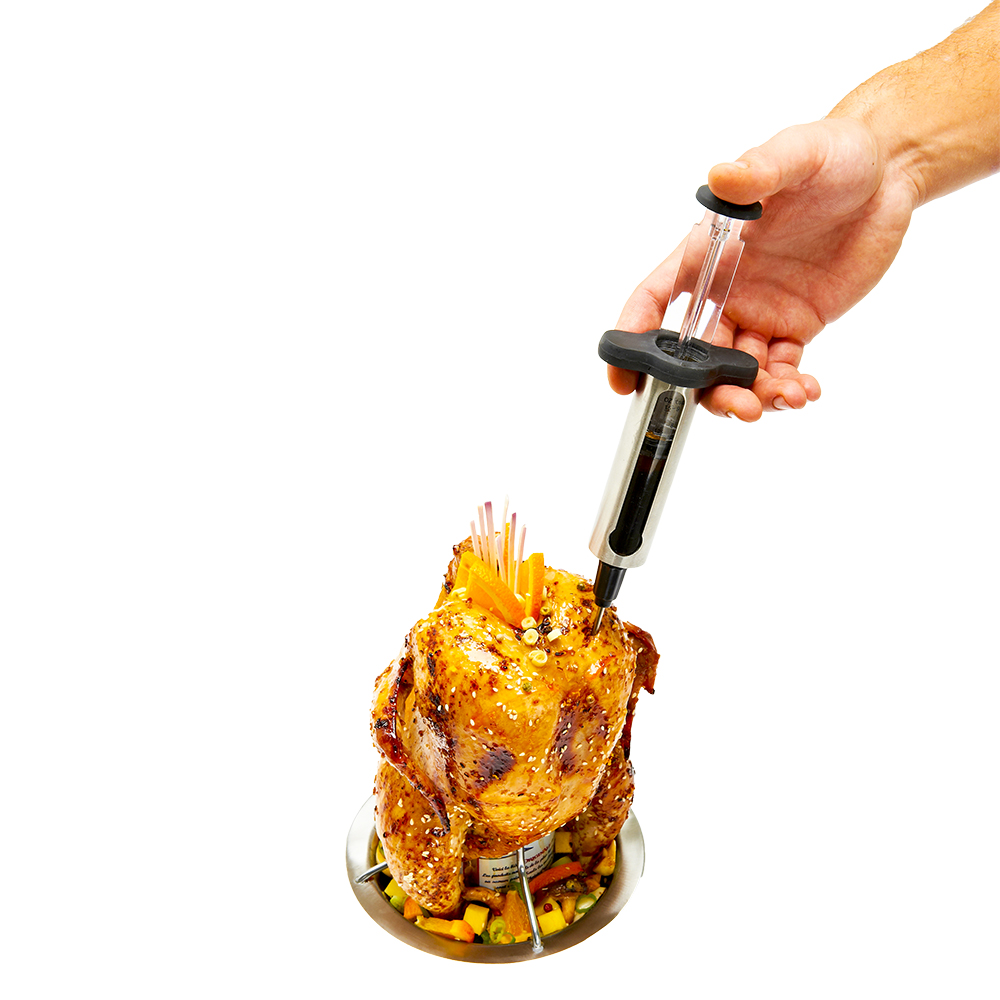marynowanie kurczaka przy użyciu strzykawki do marynaty Broil King